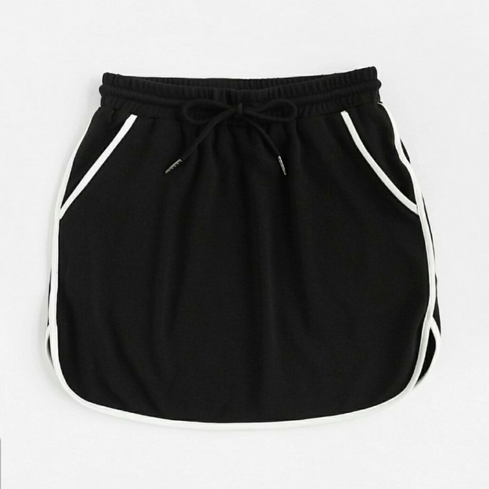Cute & Sexy Drawstring Miniskirt - Picture 2 of 5